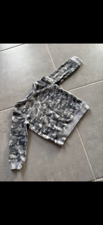 Sweat / Pull camouflage 36 mois