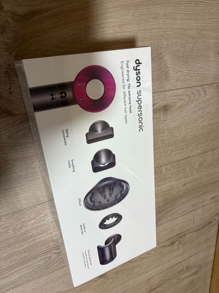 Dyson Supersonic – Sèche-cheveux ultra-puissant, neuf jamais utilisé - photo numéro 2