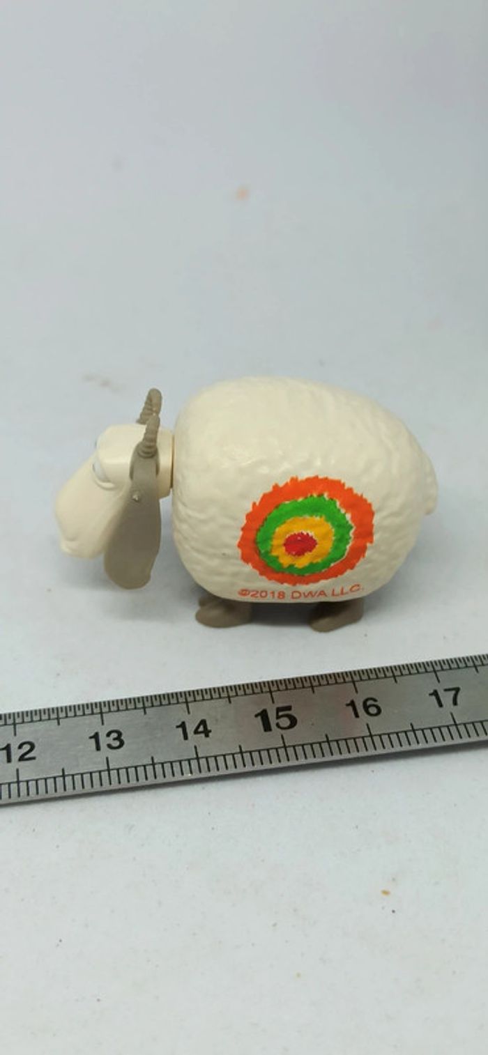 Mouton avec cible colorée sur son corps playmobil - photo numéro 3