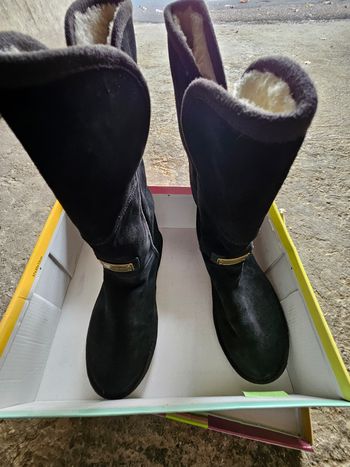 Botte fourrée tropézienne, très bon état