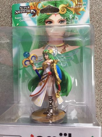 Figurine Nintendo amiibo Super Smash Bros Palutena no 38 Neuve