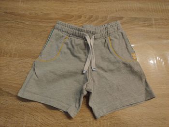 Short 2 ans