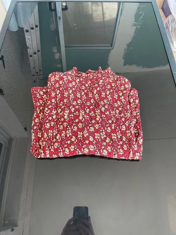 Haut fleuri de la marque Kookaï en taille M