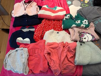 Pulls, gilets, sweat-shirt