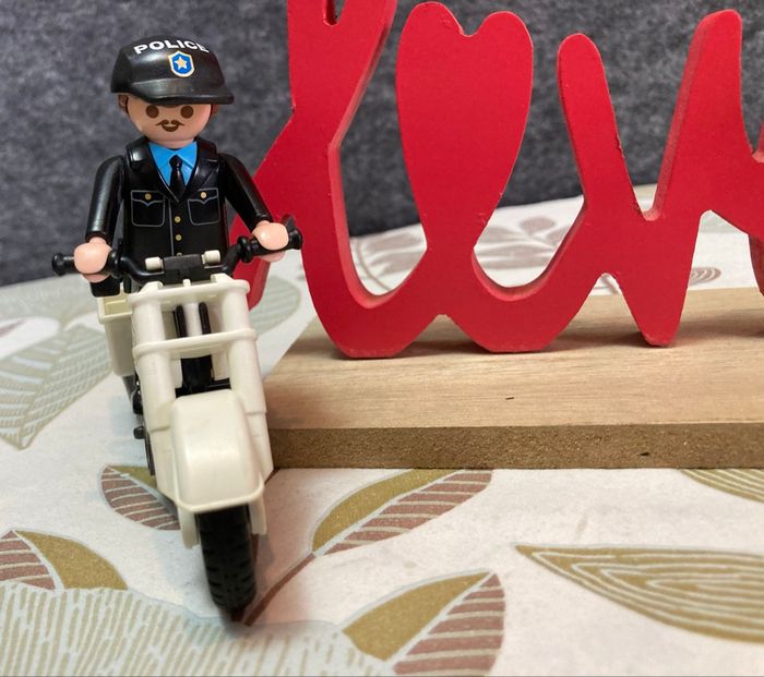 Playmobil - policier sur moto - photo numéro 3