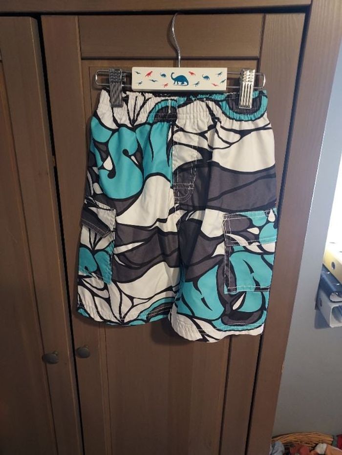 Short 2 ans