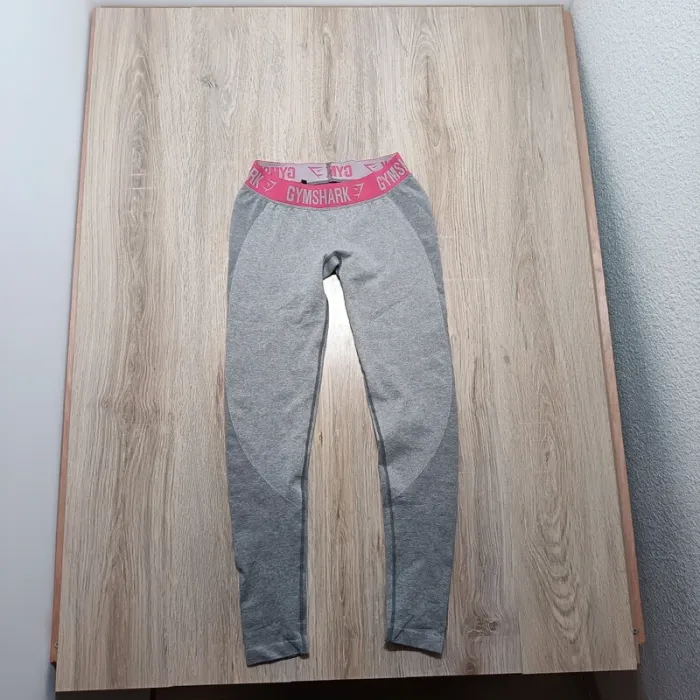 Legging gymshark femme M gris rose