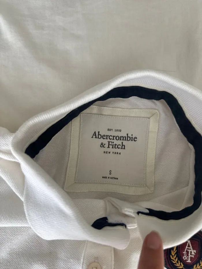 Polo femme abercrombie & fitch blanc en parfait état XS - photo numéro 3