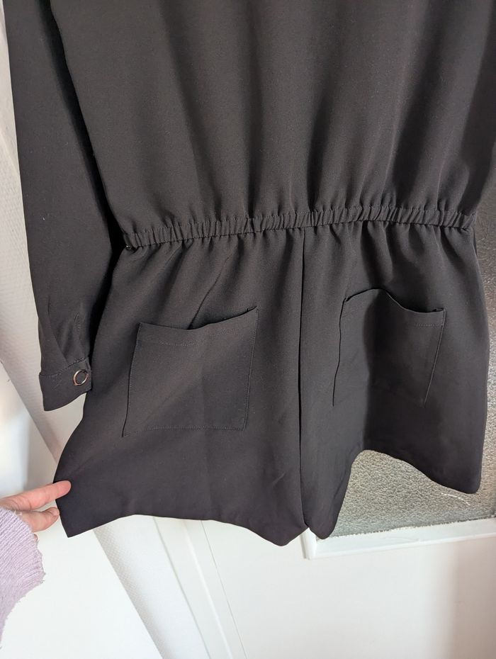 Combishort noire miss captain taille 38 - photo numéro 4