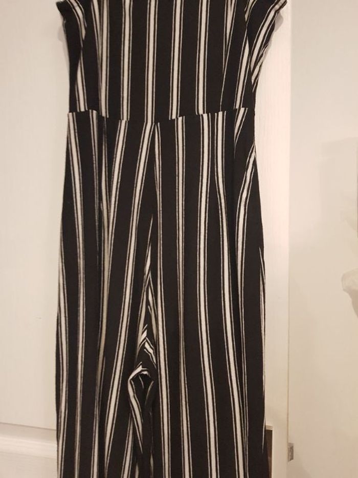 Combinaison pantalon. T.S. Bershka