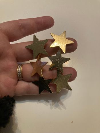 Boucles d’oreilles pendantes NEUVES pour femme en forme d’étoile couleur doré