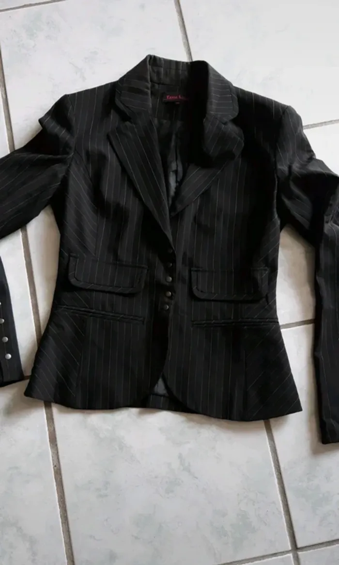 Veste tailleur cintrée taille 36 - photo numéro 4