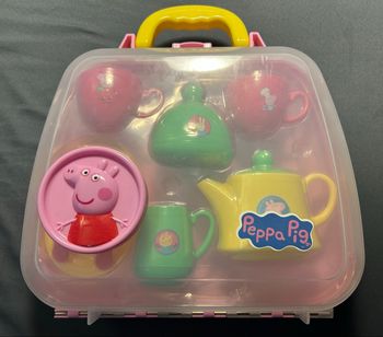 Valise de dînette Peppa Pig neuve