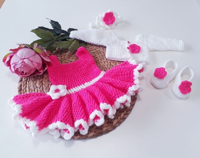 Vêtement bébé fille robe ballerines bandeau et gilet boléro crochet 3 mois - photo numéro 2