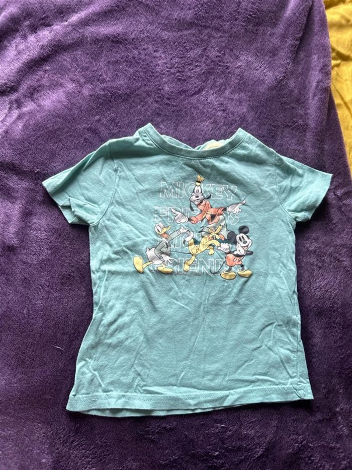 T-shirt manches courtes garcon Mickey, Dingo et Donald de Disney taille 3 ans