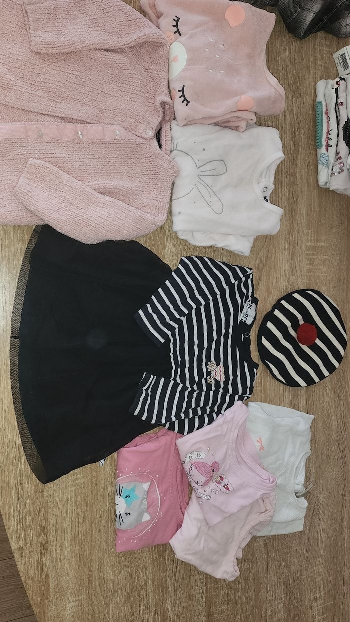 Lot fille 12 mois - photo numéro 2