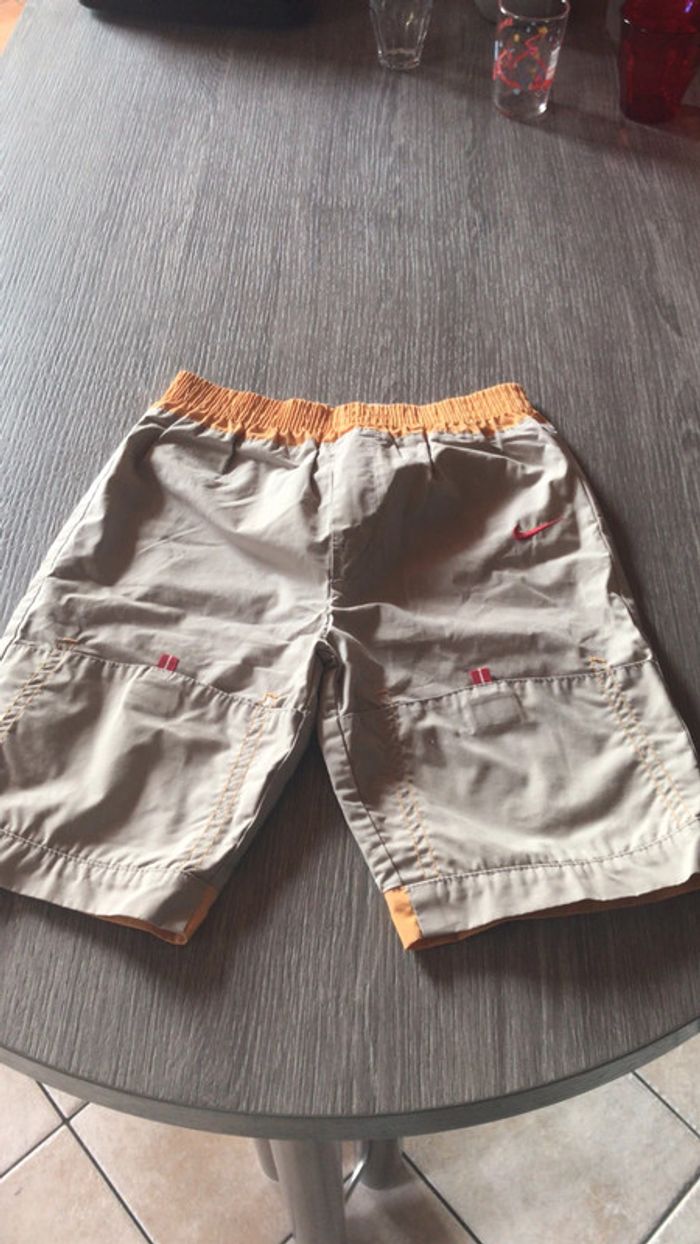 Nike bernuda 24 mois
