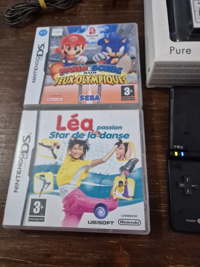 Console Nintendo dsi noire et jeux
