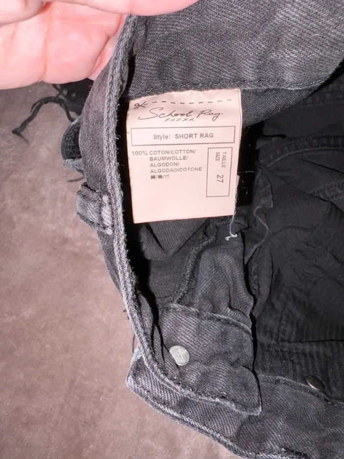 Short en jean noir femme taille S school Rag en très bon état - photo numéro 3