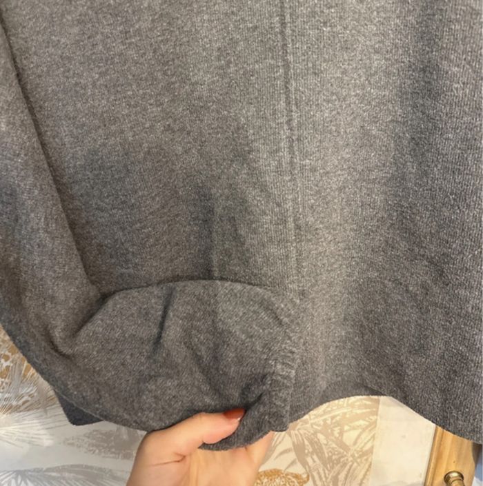 Pull gris - photo numéro 3