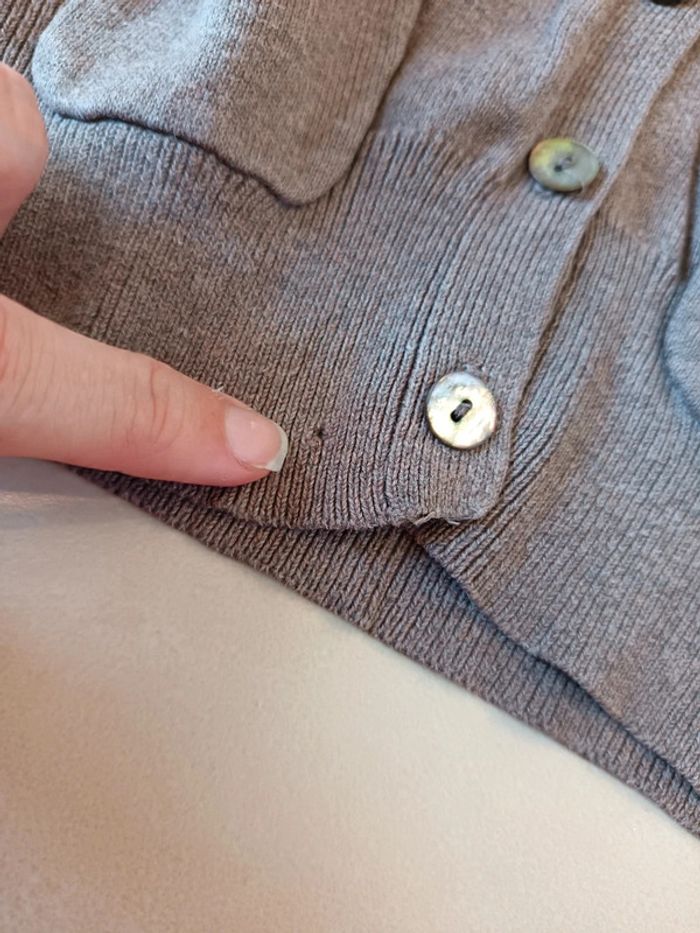Lot gilet 6 ans - photo numéro 8