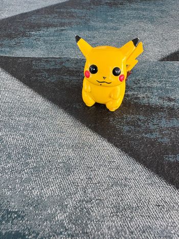 Petite figurine, Pikachu, Pokémon, embout de crayons, Nintendo de 1999