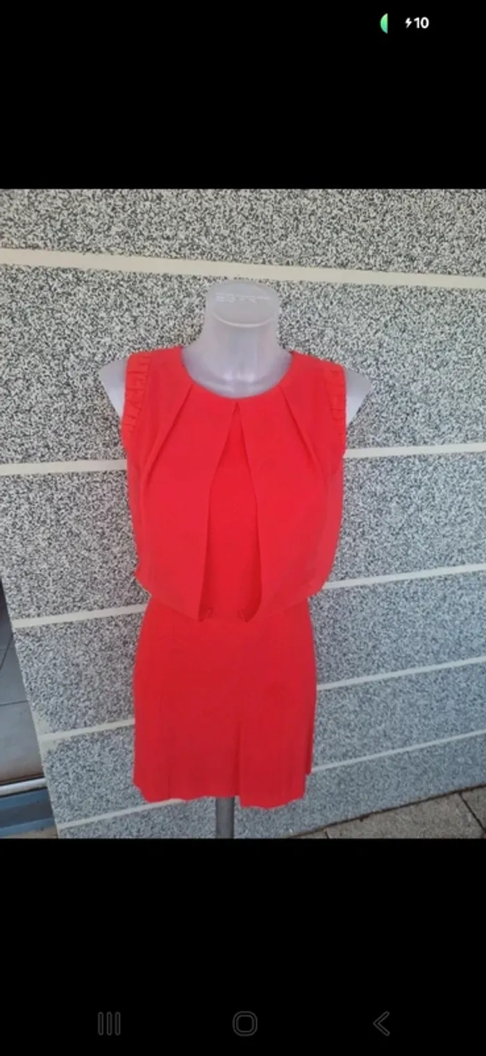 Belle robe sandro taille 36 très bon etat - photo numéro 2