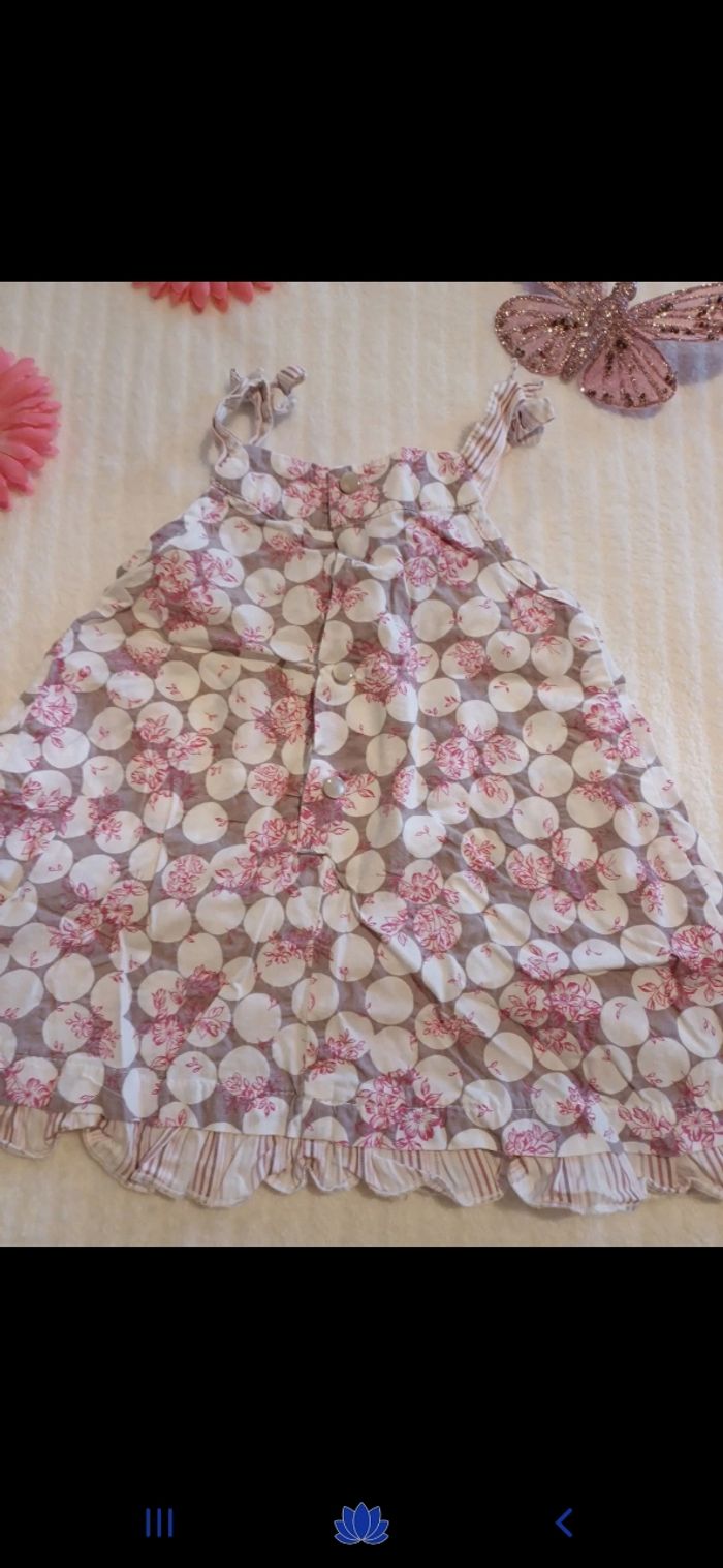 Robe bébé taille 6 mois - photo numéro 3