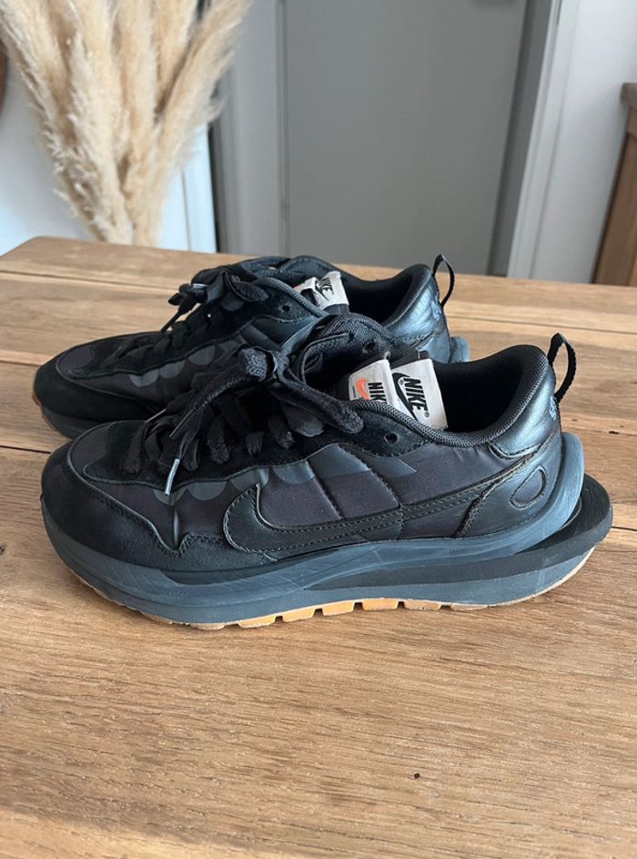 Nike Vaporwaffle Sacai Black Gum