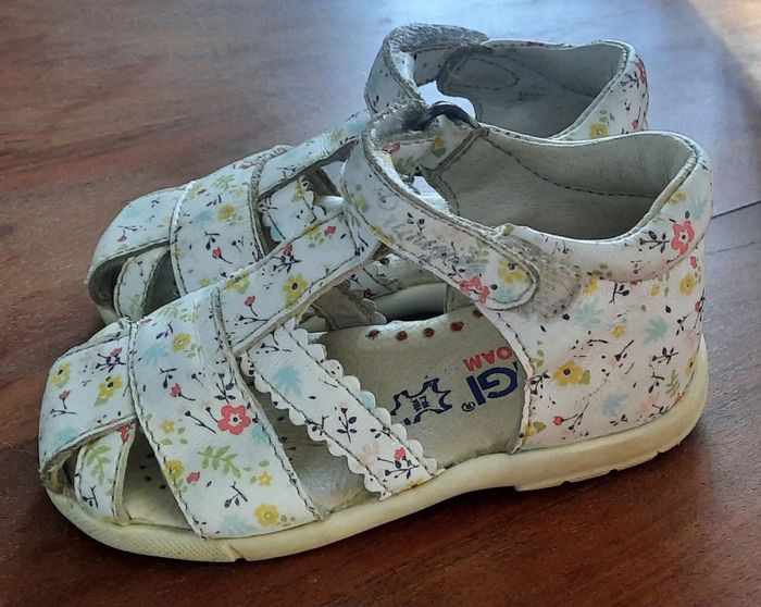 Lot chaussures 21 - photo numéro 6