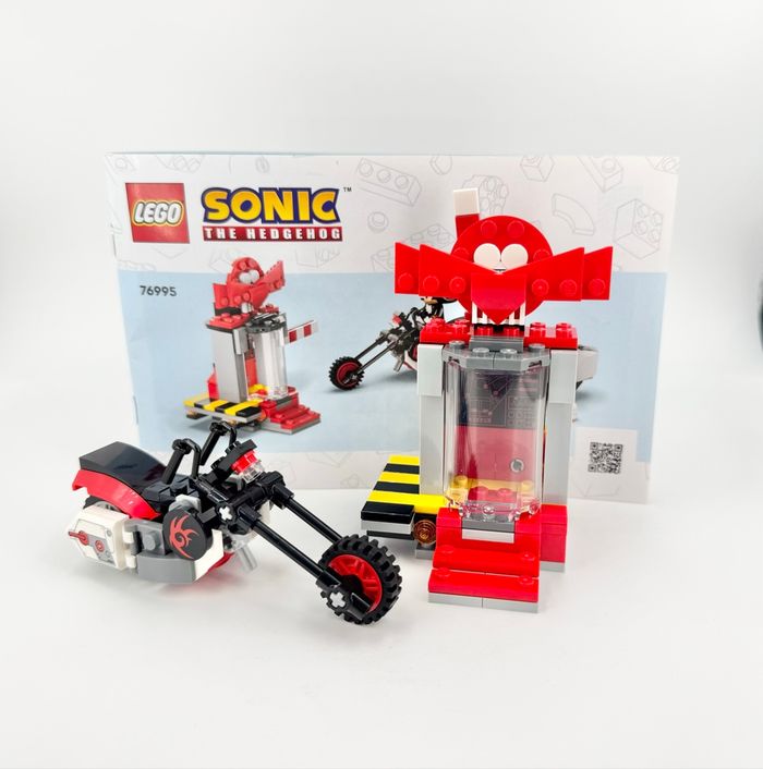 Lego Sonic The Hedgehog : La moto et Cuve Cryogénique de Shadow - photo numéro 10