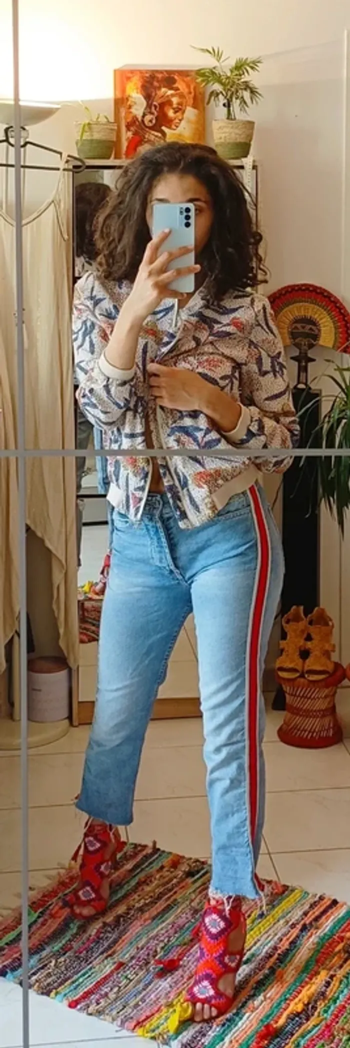 Jean 3/4 à bandes rouges et blanches - photo numéro 3