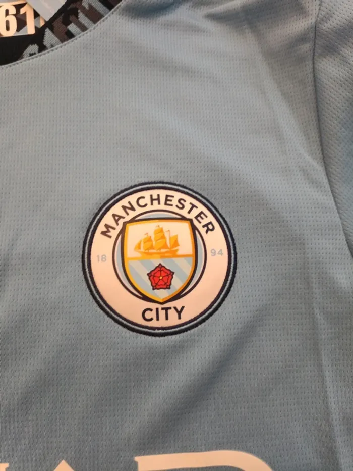 Maillot de foot Puma équipe Manchester City 2024/2025 taille 13/14 ans authentique neuf - photo numéro 4