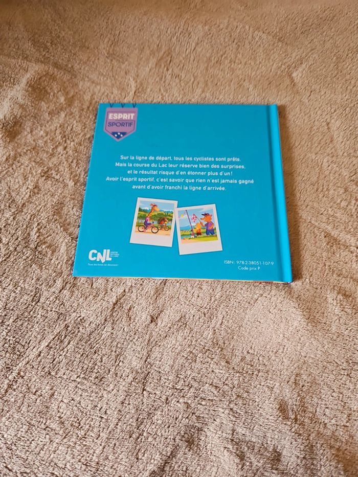 Livre la Course de Vélo Hachette-Neuf - photo numéro 2
