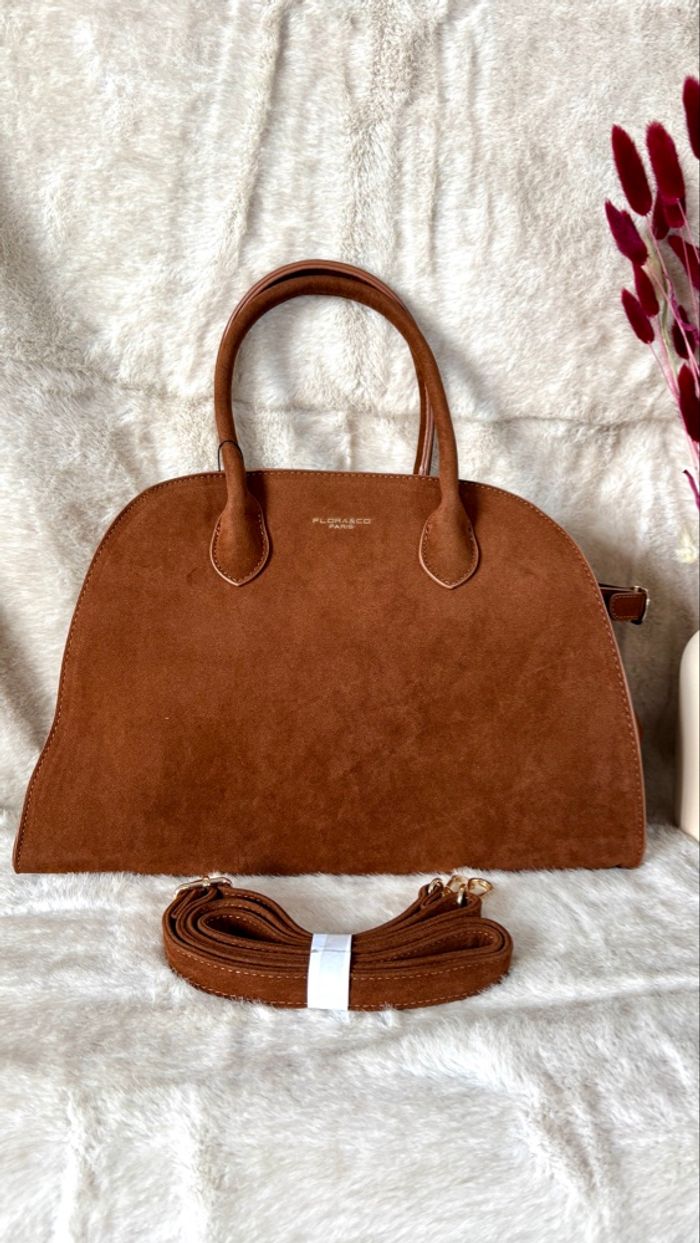 Sac à main Flora & Co camel neuf avec étiquette en suédine chic & pratique - photo numéro 2