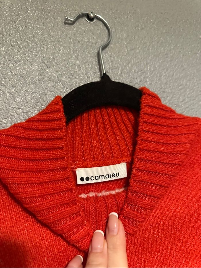 Pull rouge à inscription - photo numéro 3