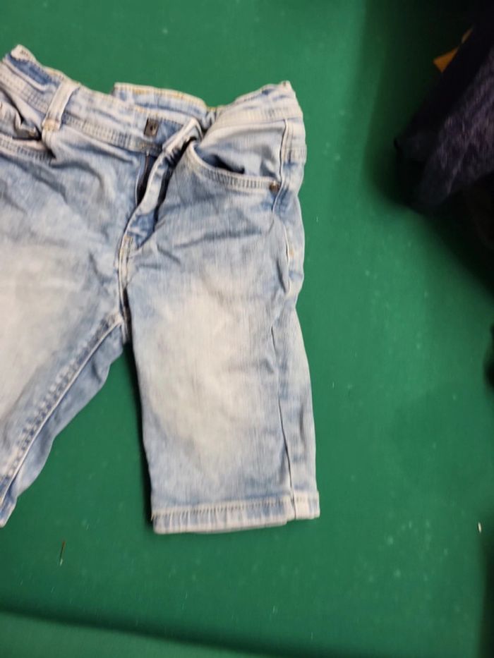 Short tape a l oeil 6 ans - photo numéro 3