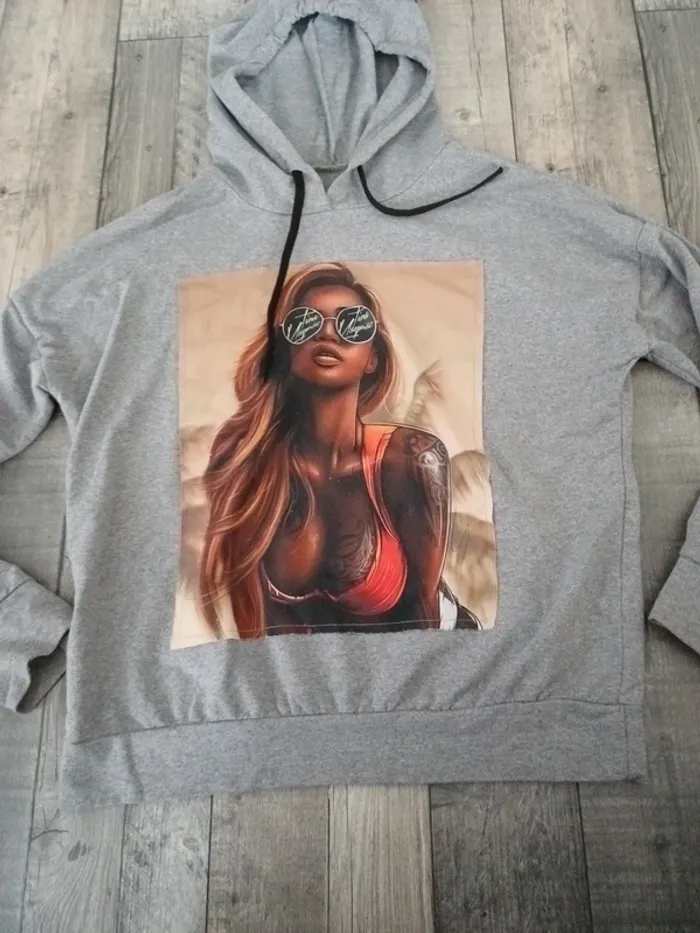 Sweat a capuche - photo numéro 2