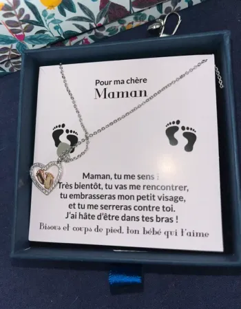 Collier cadeau de grossesse neuf