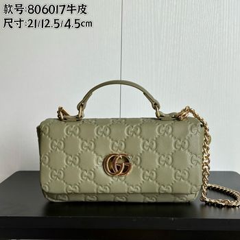 Gucci  806017