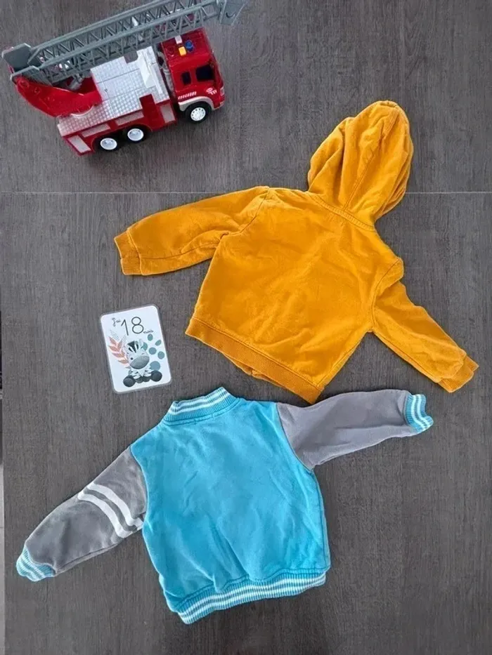 Sweat gilets garçon 18 mois - photo numéro 2