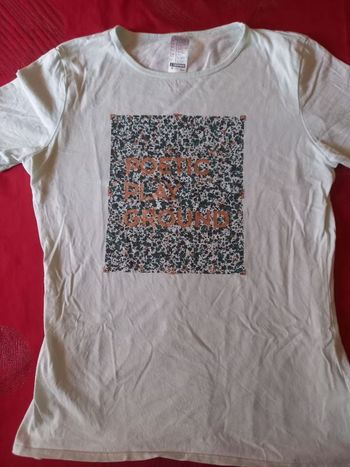 Tee shirt vert pâle 14-15 ans