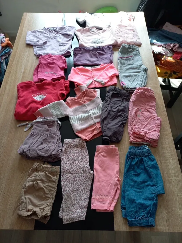 Lot de vêtements bébé fille 6 mois - photo numéro 2