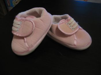 BASKETS VELOURS ROSE BÉBÉ FILLE "C&A" - P 17/18 - n°07