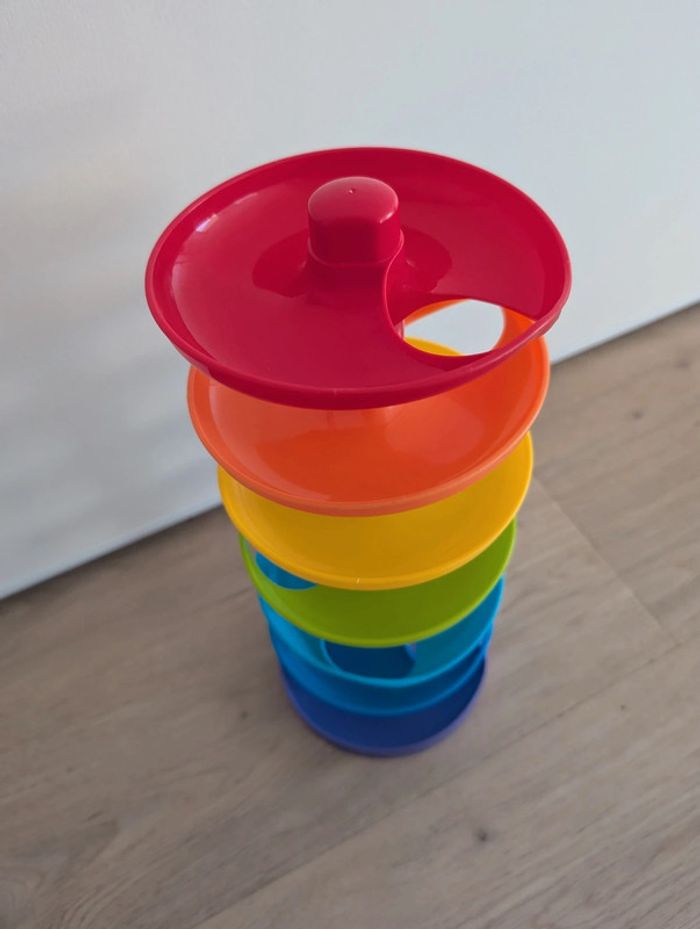 Tour à balles arc en ciel - photo numéro 2