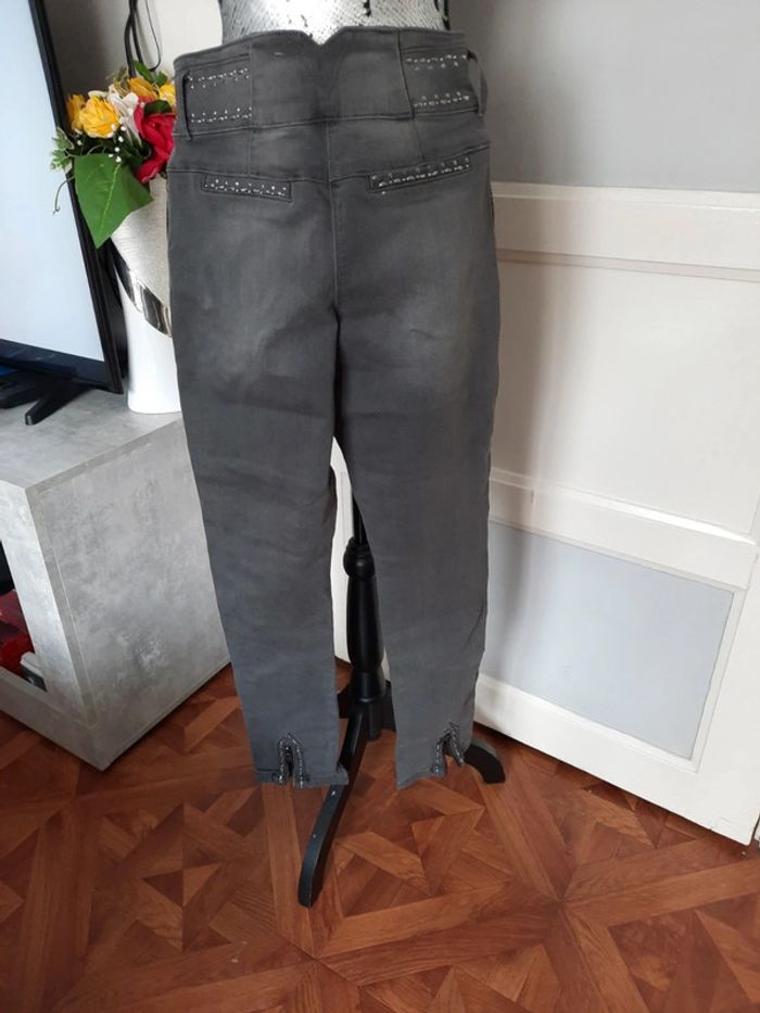 Jean's femme bréal - photo numéro 4