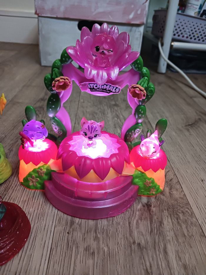 Hatchimals, arbre et socle lumineux - photo numéro 2