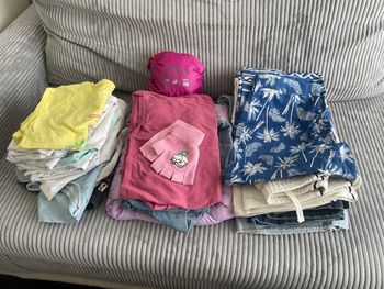 Lot de 23 articles fille taille 8 ans