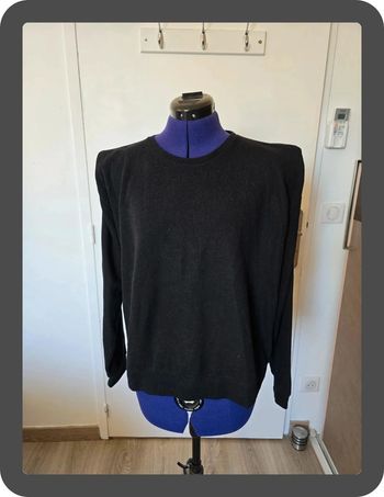 Pull Kiabi à épaulettes