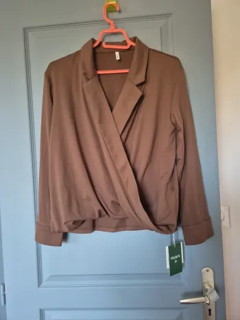 chemise coupe croisée Halara taille S neuve